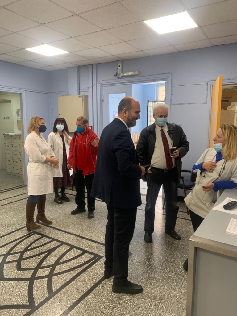 Περιοδεία Δημητρίου Μαρκόπουλου στο Κέντρο Υγείας και στη λαϊκή αγορά της Δραπετσώνας